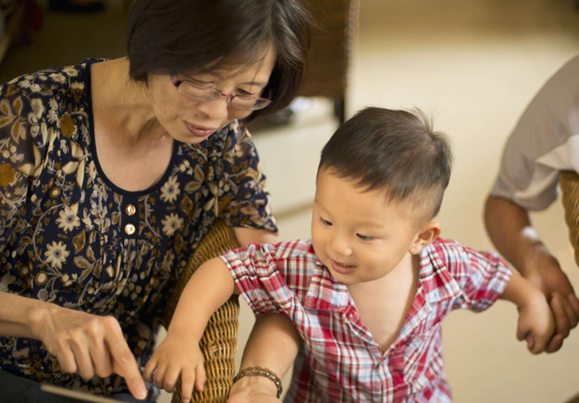 Mơ thấy bà khỏe mạnh, vui vẻ: dấu hiệu bình an, hạnh phúc và điều tốt lành cho gia đình. Mơ thấy bà khỏe mạnh, vui vẻ: dấu hiệu bình an, hạnh phúc và điều tốt lành cho gia đình.