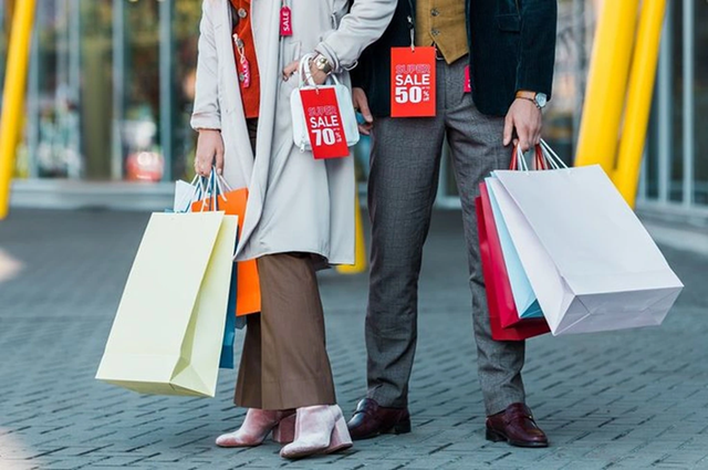 Mơ thấy đi mua sắm quần áo Mơ thấy đi mua sắm quần áo